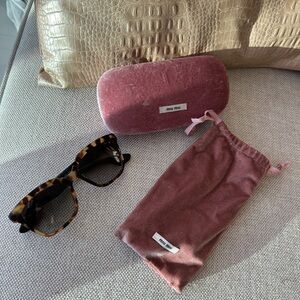 Miu miu sunglasses (broken)